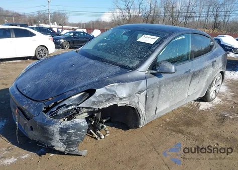 2023 Tesla Model Y Awd/Long Range Dual Motor All-Wheel Drive from USA, damaged, VIN 7SAYGDEE2PF616615